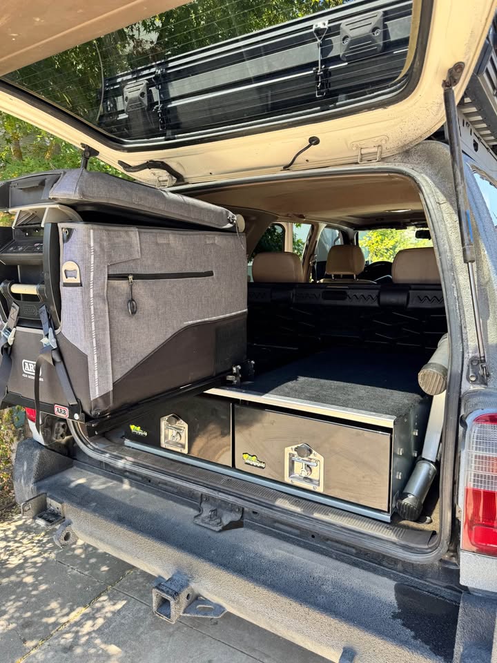 1997 Toyota 4Runner · Limited Sport Utility 4D in Fresno, CA (photo 6) — photo 6