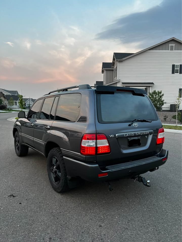 2003 Toyota Landcruiser in Commerce City, CO (photo 2) — photo 2