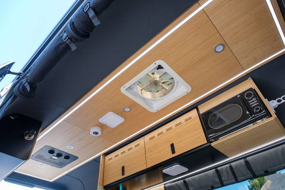 2024 Mercedes-Benz Sprinter in San Francisco, CA (photo 10)