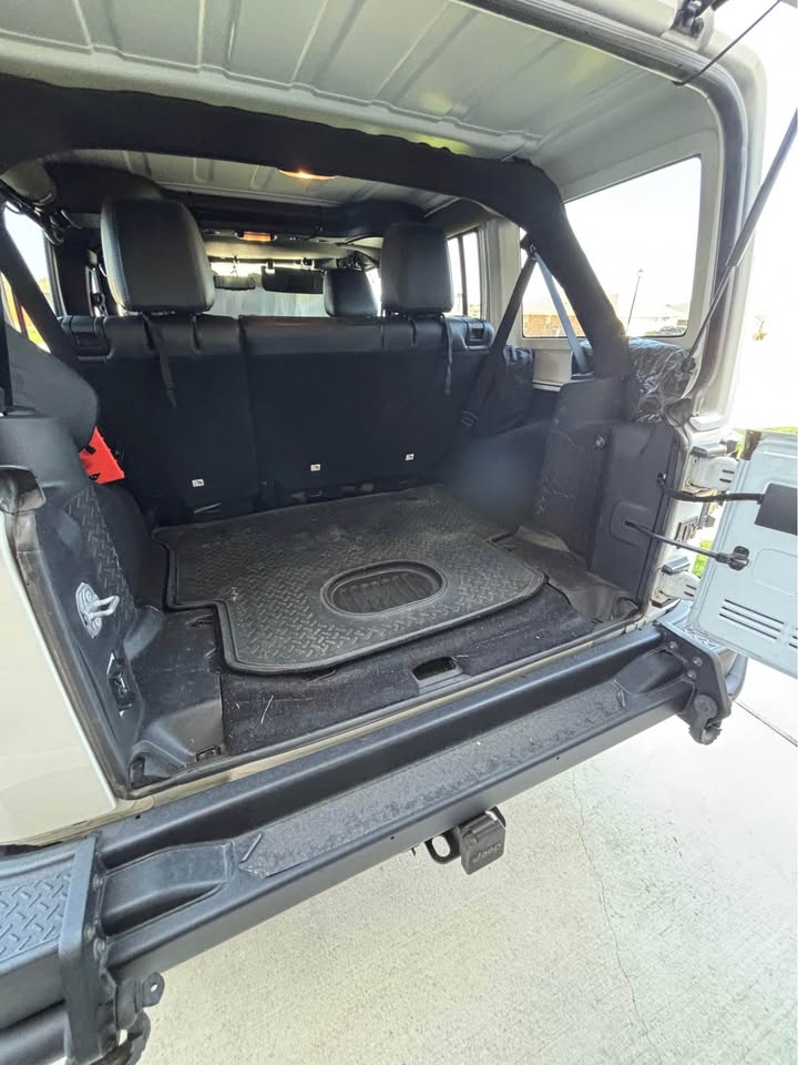 2016 Jeep Wrangler Unlimited · Sahara (JK) Sport Utility 4D in Killeen, TX (photo 8) — photo 8