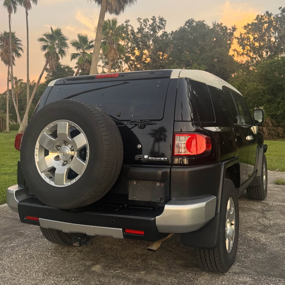 2007 Toyota FJ Cruiser · Sport Utility 2D in Tampa, FL (photo 5) — photo 5