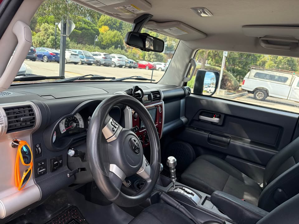 2011 Toyota FJ Cruiser · Sport Utility 2D in Sausalito, CA (photo 8) — photo 8
