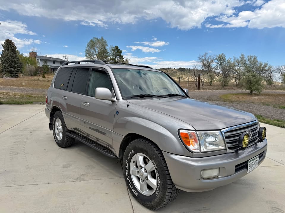 2005 Toyota Land Cruiser (100 Series) in Boulder, CO (photo 1) — photo 1