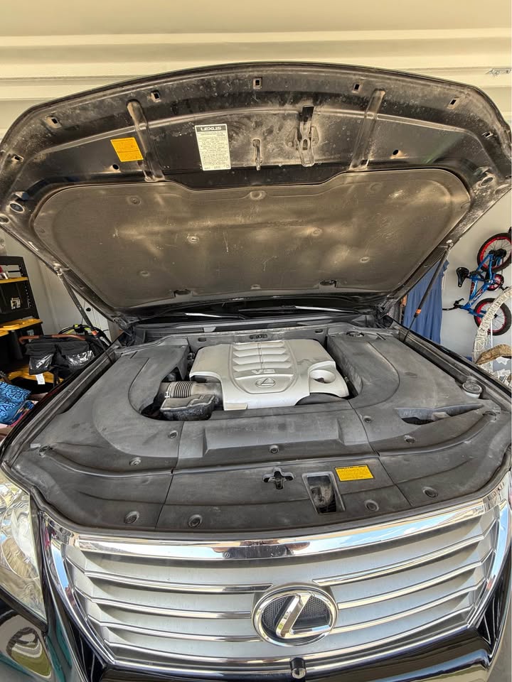 2010 Lexus LX · LX 570 Sport Utility 4D in San Antonio, TX (photo 7) — photo 7
