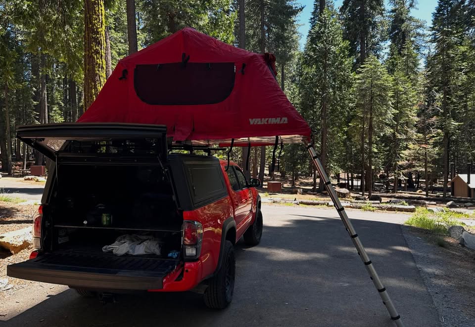 Roof top tent Yakima SKYRISE 3 in Plymouth, CA (photo 2) — photo 2