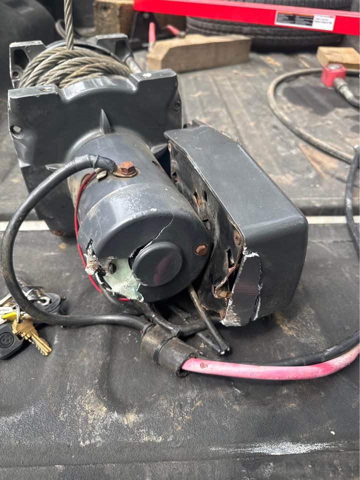 Warn 16.5TI winch in Kent, WA (photo 2) — photo 2