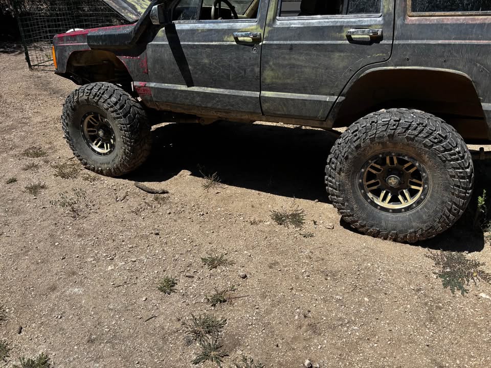 93 Jeep Cherokee in Springtown, TX (photo 3) — photo 3