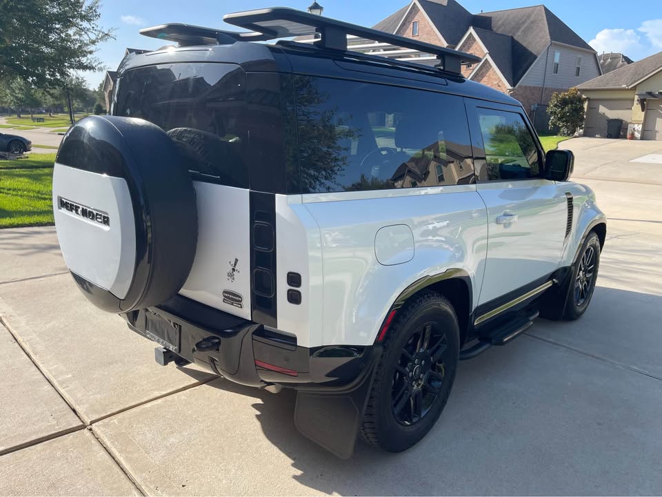 2023 Land Rover Defender 90 · X-Dynamic SE Sport Utility 2D (photo 6) — photo 6