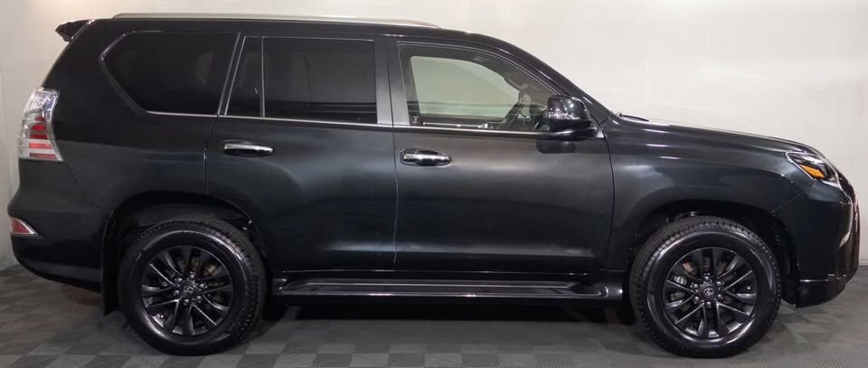 2023 Lexus GX GX 460 Premium Sport Utility 4D in Bellevue, WA (photo 8) — photo 8