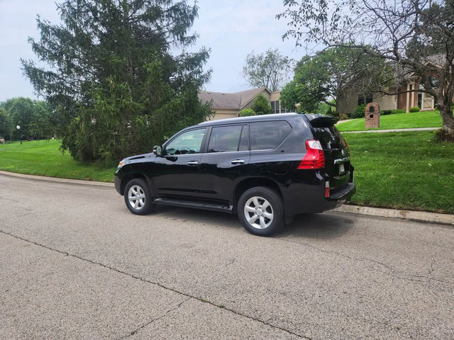 2011 Lexus GX — photo 3