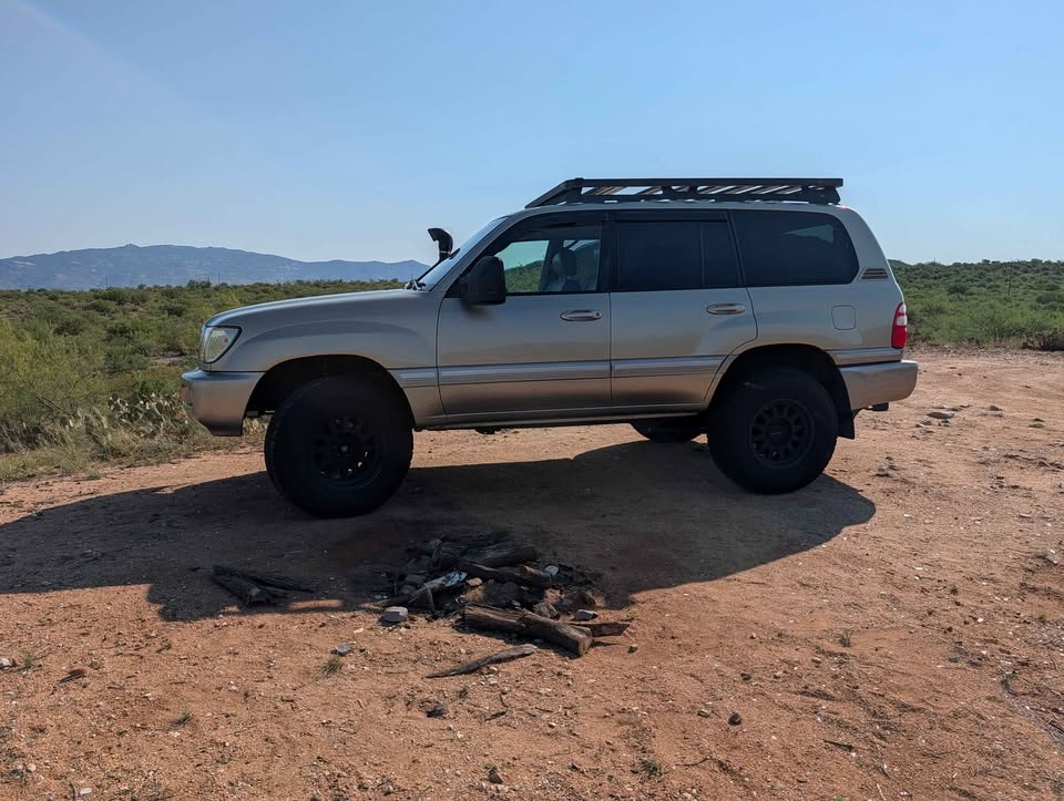 2004 Toyota Landcruiser · 100 in Tucson, AZ (photo 1) — photo 1
