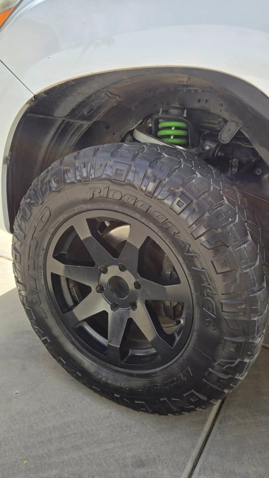 2011 Lexus GX460 (photo 3) — photo 3