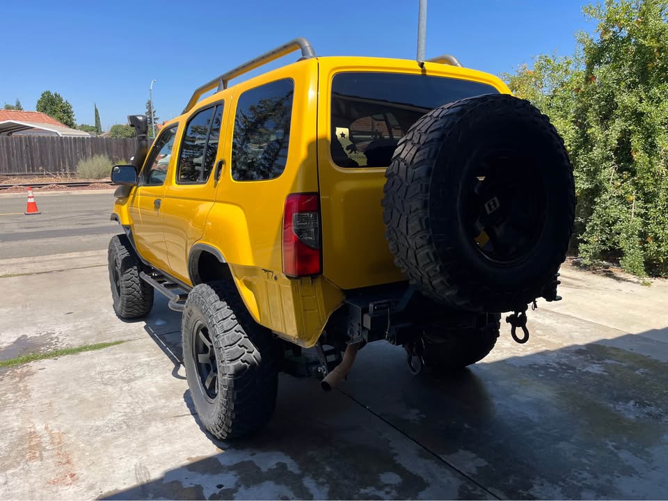 2002 Nissan Xterra · SE Sport Utility 4D (photo 3) — photo 3