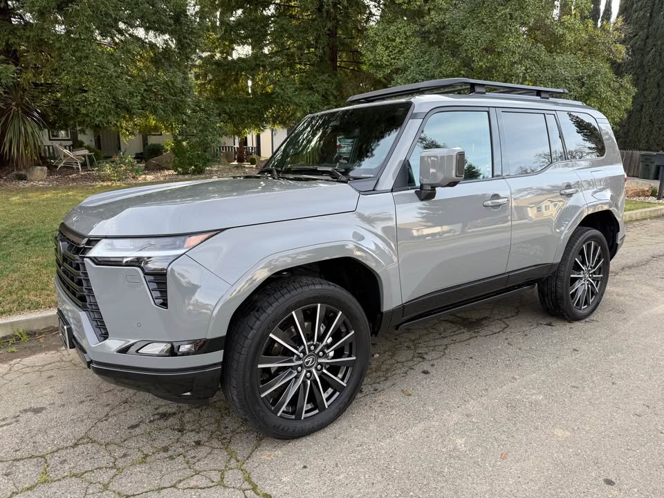 2024 Lexus GX · GX 550 Luxury + in Roseville, CA (photo 2) — photo 2