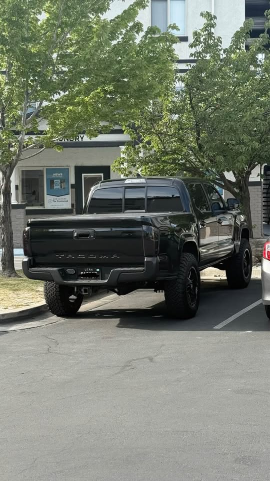 2016 Toyota Tacoma · 4WD 4D in Highland, UT (photo 3)