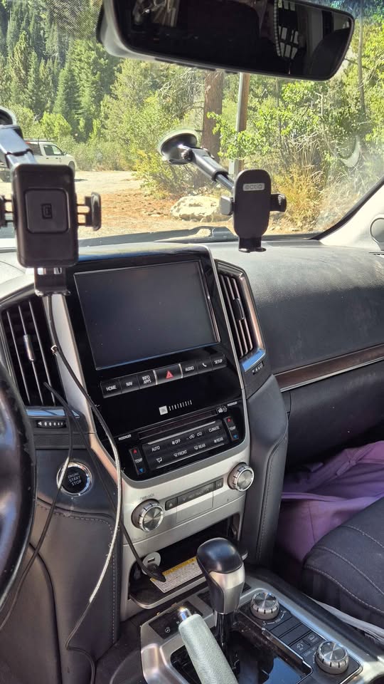 2019 Toyota Landcruiser · Land Cruiser in Lee Vining, CA (photo 5) — photo 5