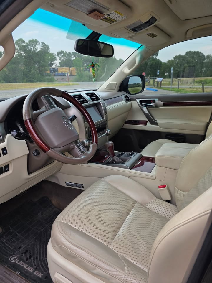 2013 Lexus GX GX 460 Premium Sport Utility 4D in Livingston, MT (photo 4)