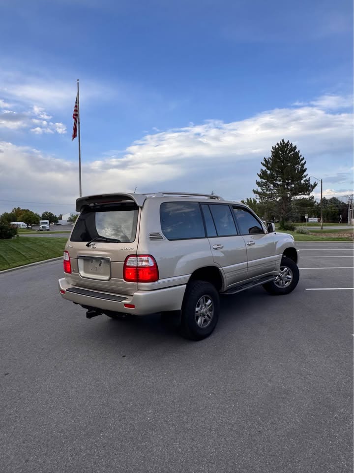 2002 Lexus LX · LX 470 Sport Utility 4D in West Jordan, UT (photo 11) — photo 11