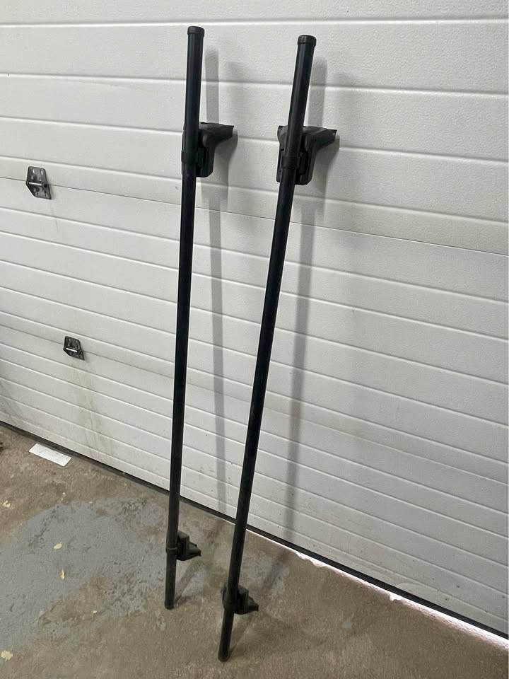 Yakima roof rack landing pads and cross bars in Arvada, CO (photo 1)