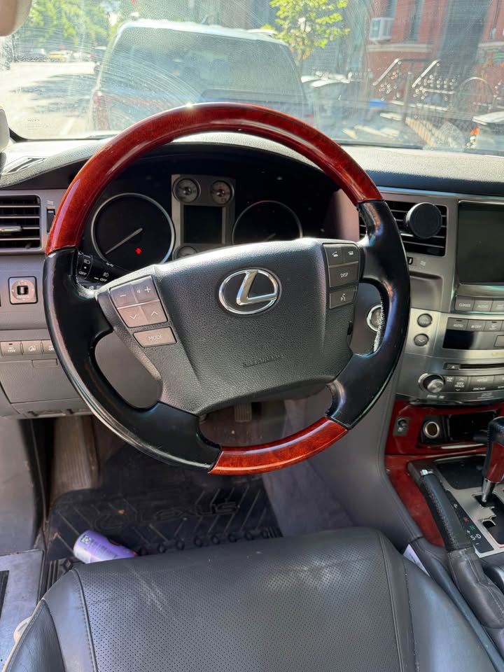2008 Lexus LX · LX 570 Sport Utility 4D in Brooklyn, NY (photo 9) — photo 9