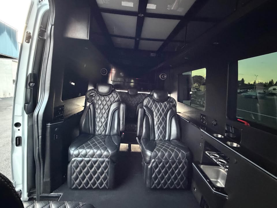 2019 Mercedes-Benz Sprinter 2500 Passenger · High Roof 170" WB Van 3D in Denver, CO (photo 5)