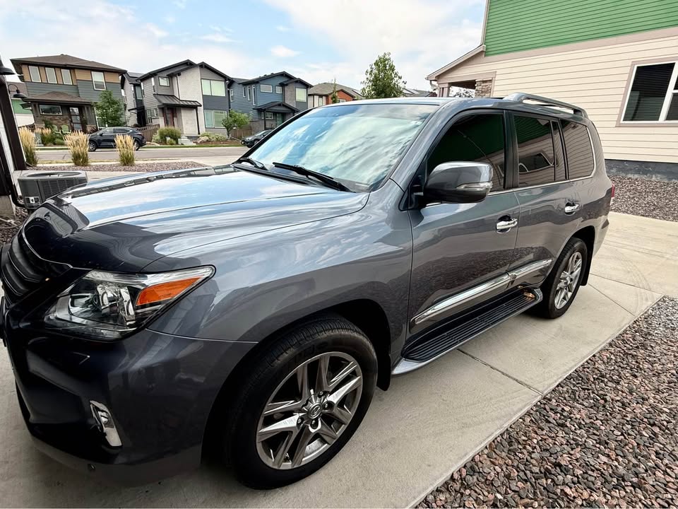 2015 Lexus LX · 570 (photo 4) — photo 4