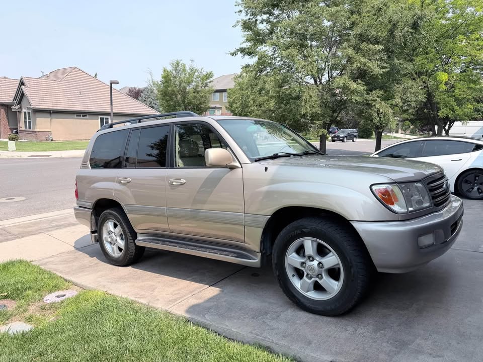 2005 Toyota Landcruiser (photo 2) — photo 2