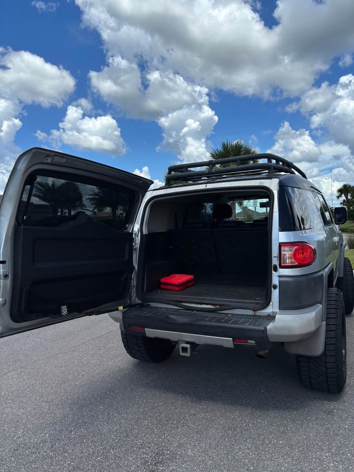 2007 Toyota FJ Cruiser (photo 3) — photo 3