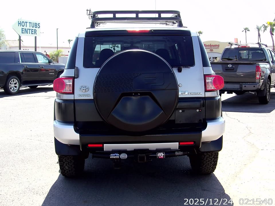 2010 Toyota FJ Cruiser Sport Utility 2D in Mesa, AZ (photo 8) — photo 8