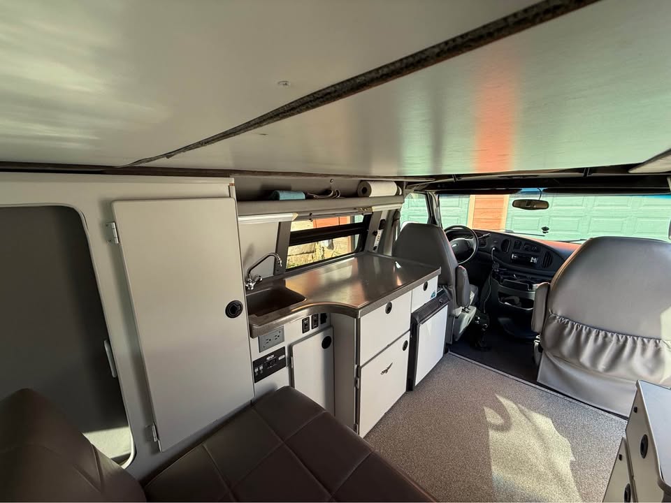 2006 Sportsmobile/Ford E350 Super Duty in Bayfield, CO (photo 8)