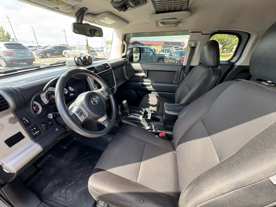2014 Toyota FJ Cruiser in Logan, UT (photo 12) — photo 12