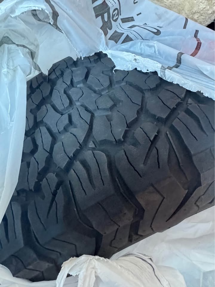 10 BFGoodrich All-Terrain T/A KO2 Tires – 285/70R17 Load C – Great Spare/Trail Set in Vernon Hills, IL (photo 6)