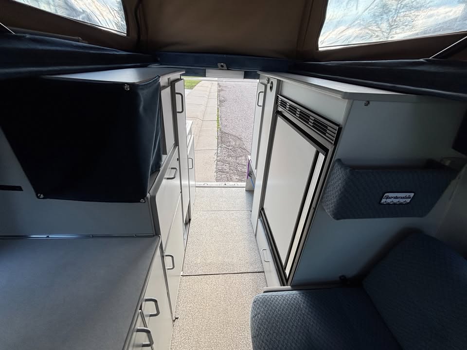 2001 Ford E350 EB Sportsmobile Pop Top Campervan EX-L in Morrison, CO (photo 5) — photo 5