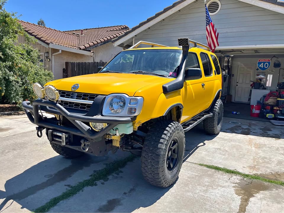 2002 Nissan Xterra · SE Sport Utility 4D (photo 1) — photo 1