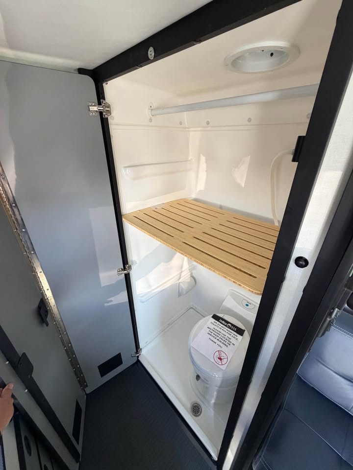 2026 Winnebago Revel Sport 44C in Mesa, AZ (photo 9) — photo 9