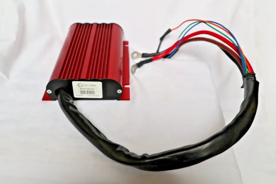 Redarc BCDC1240 12V 40A DC/DC 3-Stage Battery Charger in Ottawa, ON (photo 5)