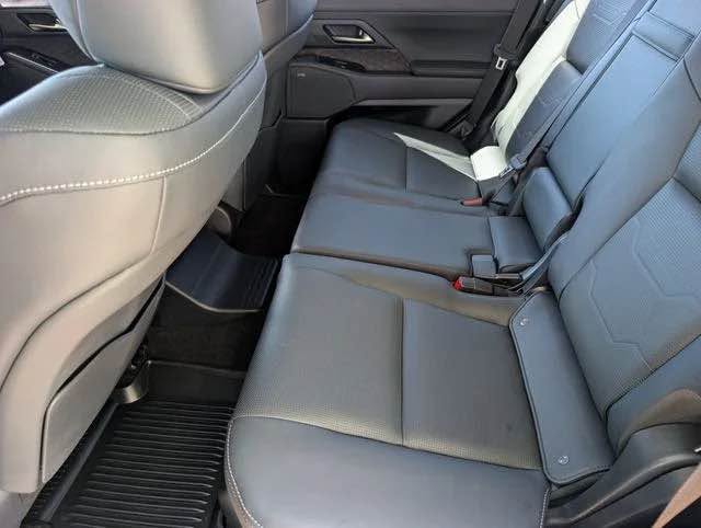 2025 Lexus GX · 550 Luxury + in Denver, CO (photo 9) — photo 9