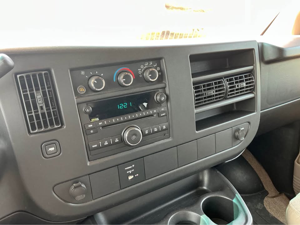 2008 GMC 2500 Regular Cab & Chassis · Sportsmobile pop up campervan in Bozeman, MT (photo 11)