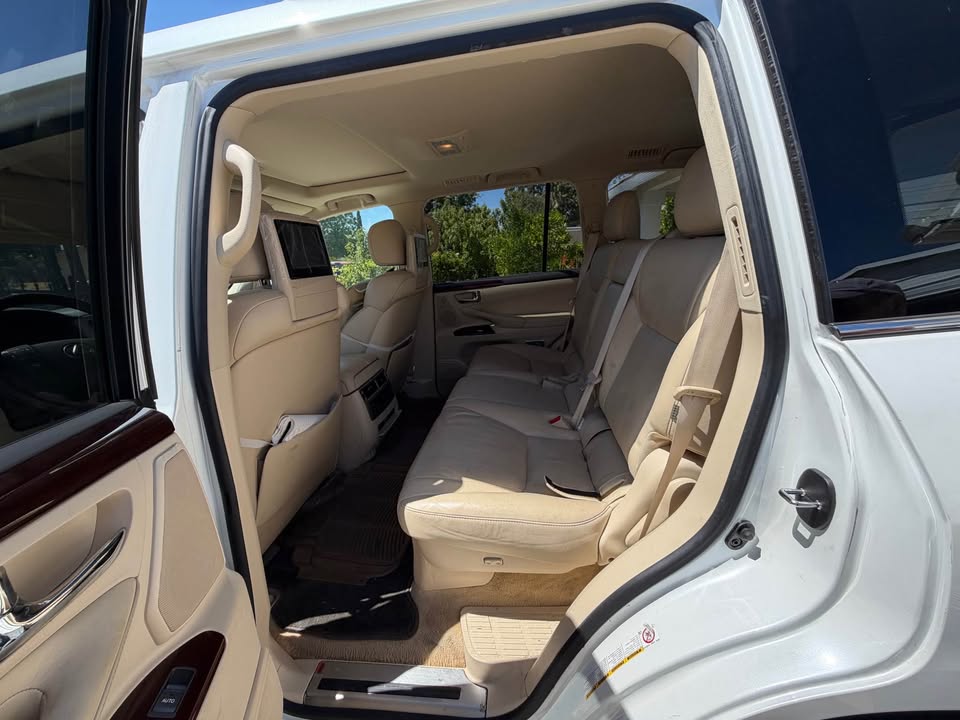 2015 lexus lx 570 AWD in Sacramento, CA (photo 6) — photo 6