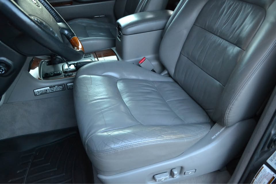 2006 Lexus LX LX 470 Sport Utility 4D in Auburn, WA (photo 8) — photo 8