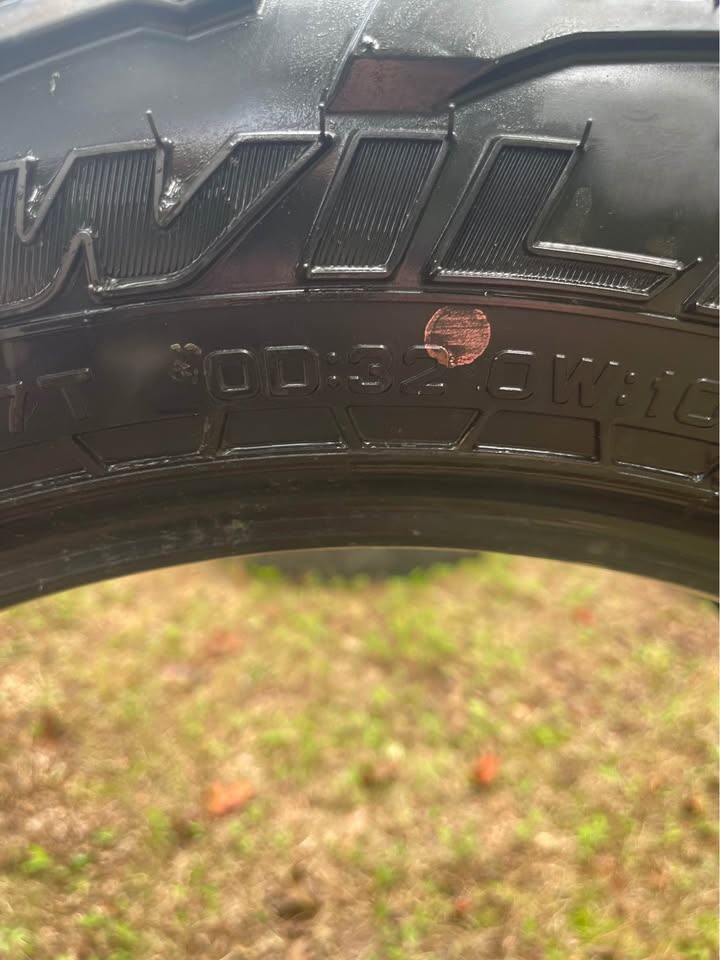Like New Falken Wildpeak A/T4W 275/55R20 117T - Set of 4 - Less Than 1,000 Miles - DOT 0126 in Suwanee, GA (photo 5)