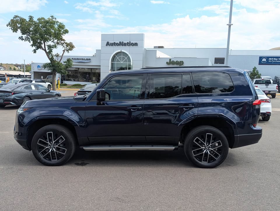 2024 Lexus GX (photo 9) — photo 9