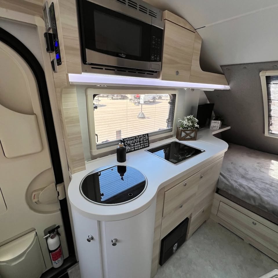 2024 nuCamp T@B 400 Black Canyon Edition EX-L (photo 6) — photo 6