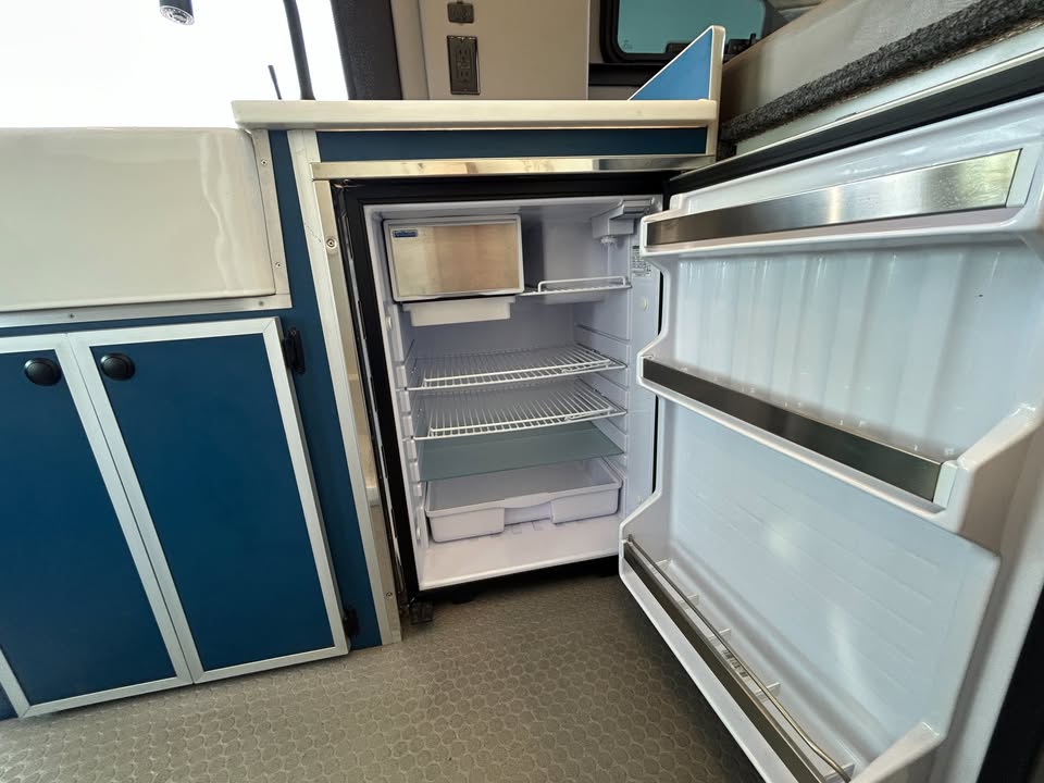 2023 Ford Transit Sportsmobile Campervan in Gold Canyon, AZ (photo 8) — photo 8