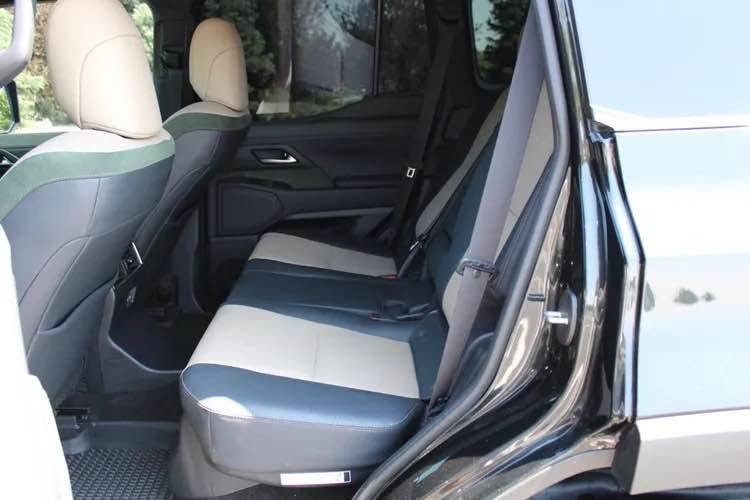 2025 Lexus GX · 550 Overtrail in Littleton, CO (photo 12) — photo 12