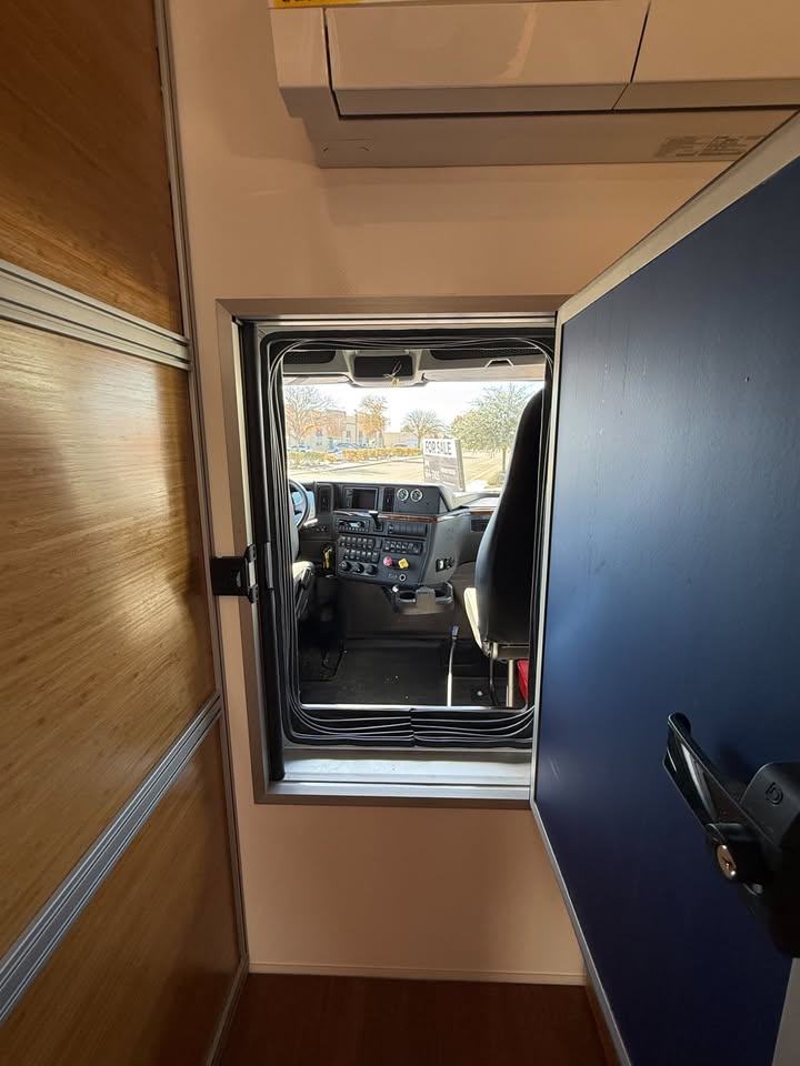 2022 International boondocker 6x6 custom rhino line of your choice in New Braunfels, TX (photo 10) — photo 10