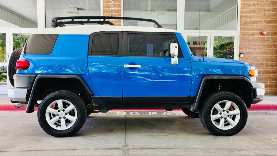 2007 Toyota FJ Cruiser Manual Transmission in Salt Lake City, UT (photo 6) — photo 6