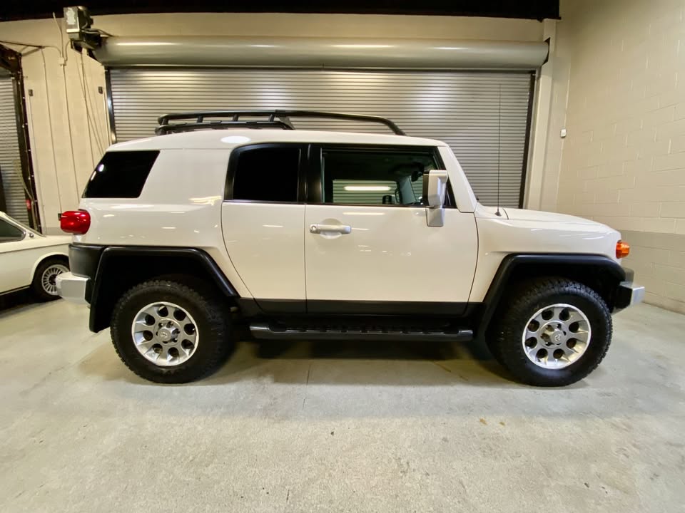 2011 Toyota Fj Cruiser 4WD (photo 7) — photo 7