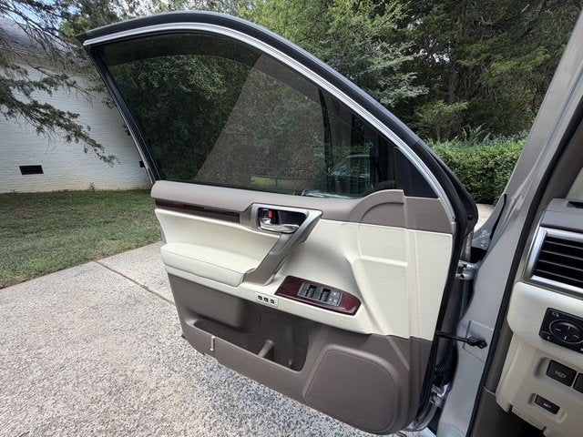 2017 Lexus GX GX 460 Luxury (photo 11) — photo 11