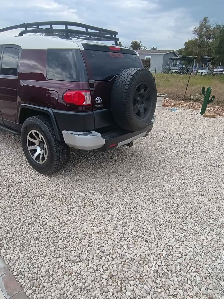 2007 Toyota FJ Cruiser in Pflugerville, TX (photo 3) — photo 3